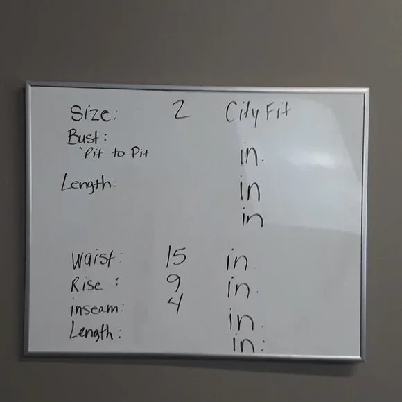 J.CREW Weathered Brocken-in Chino City Fit Shorts - Picture 3 of 10